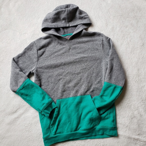 Cat & Jack Other - Cat & Jack hooded sweatshirt O